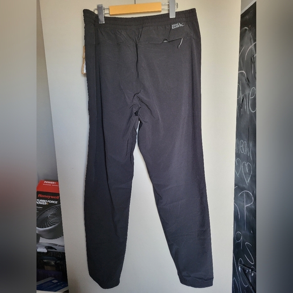 NEW Eddie Bauer Men's Black Joggers, Size T Large - Picture 3 of 6
